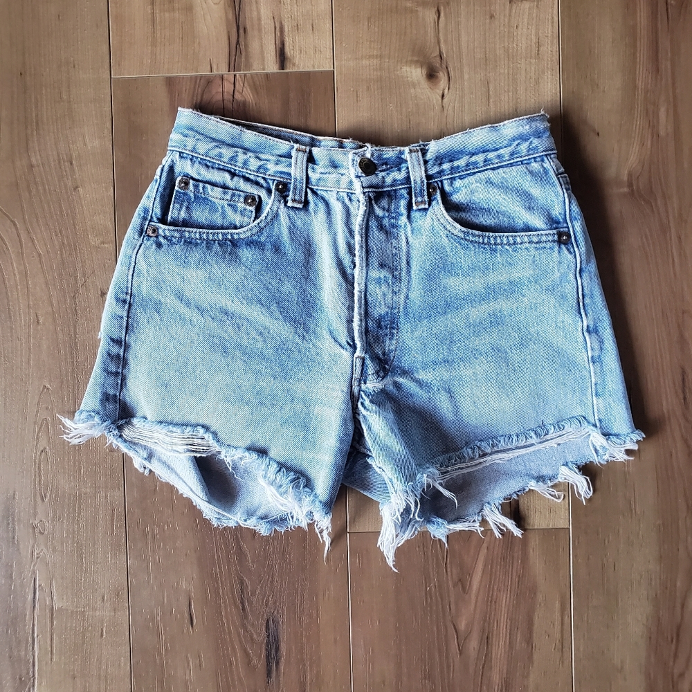 AMAZING VINTAGE LEVI'S SHORTS - Picture 7 of 16